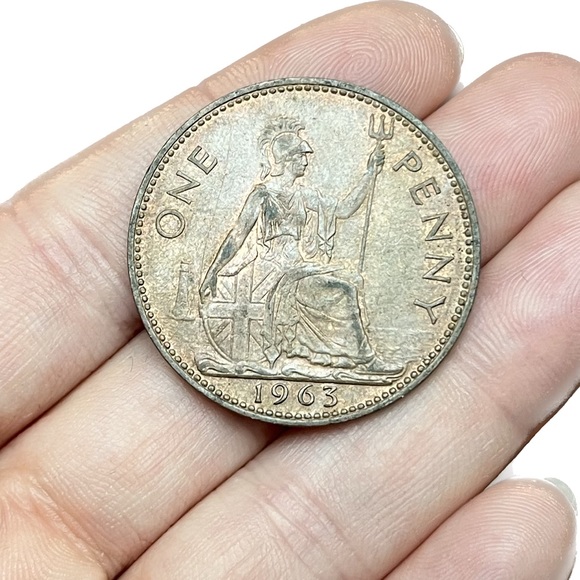 🎈$5 add on - 1963 ONE PENNY - Elizabeth II - Picture 1 of 6
